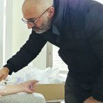 נשארים בבית