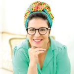 היש צוהלת ושמחה כמוני מסכה? 